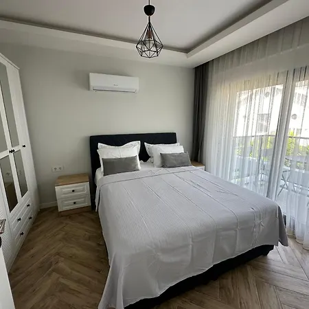 Fethiye'de Havuzlu 别墅 *